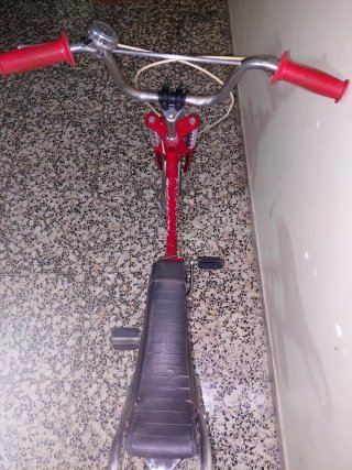 Bicicleta infantil. plegable. Motoretta