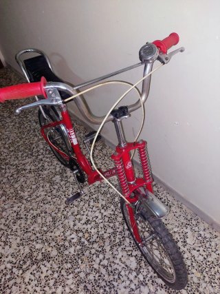 Bicicleta infantil. plegable. Motoretta