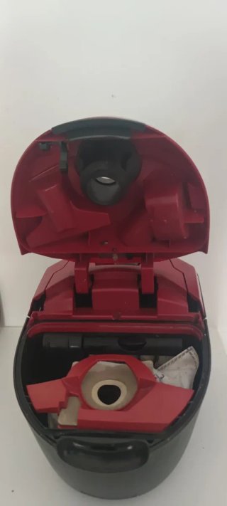 Aspiradora Nilfisk Roja