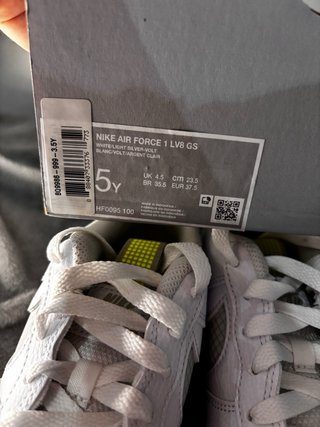 Nike Air Force 1 Blancas y Verdes