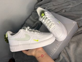 Nike Air Force 1 Blancas y Verdes