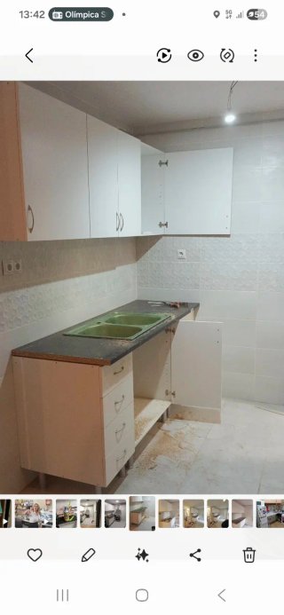 Cocina moderna: muebles, vitrocerámica, etc.