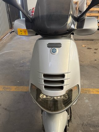 Piaggio Skipper 125 Scooter Plata