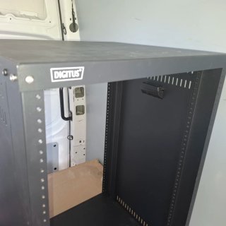Rack DIGITUS Negro