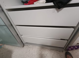 Sofá rinconera de piel y armario 2 puertas
