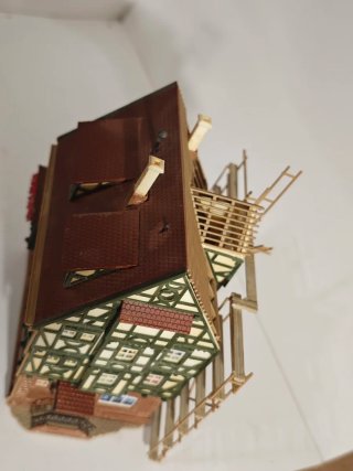 Maqueta Vollmer casa antigua con andamios