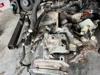 Motor Peugeot 208