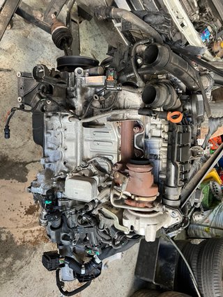 Motor Peugeot 208