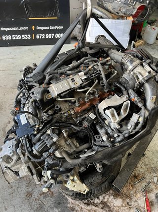 Motor Peugeot 208
