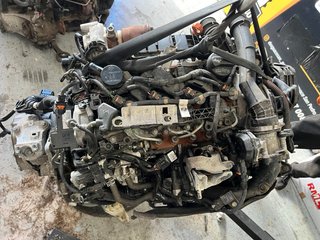 Motor Peugeot 208