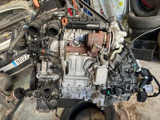 Motor Peugeot 208