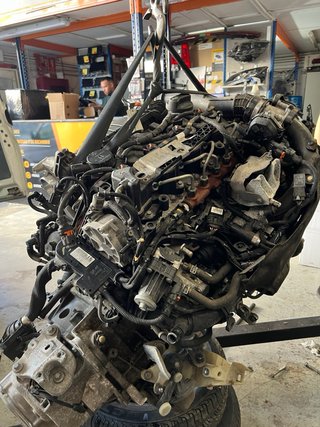 Motor Peugeot 208