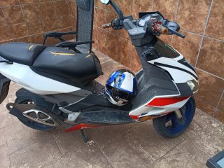 Aprilia SR 49cc Scooter