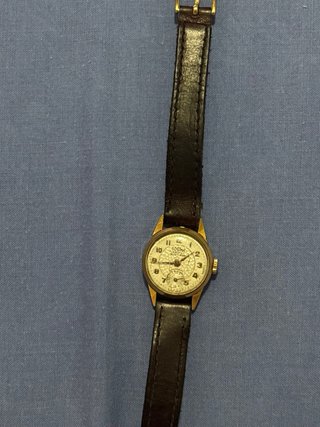 Reloj Dogma Prima Mecánico Dorado
