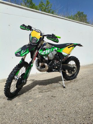 Moto Rieju MR 300 Enduro 2025    2.200km.