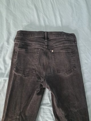 Pantalón vaquero HyM negro