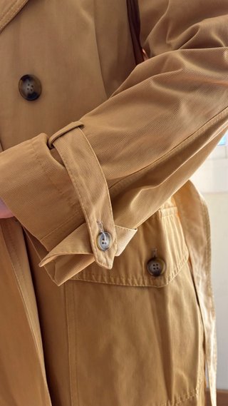 Gabardina cruzada beige nueva sin etiqueta
