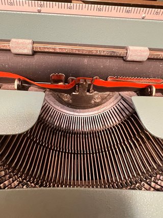 Máquina de escribir Olivetti Lettera 32