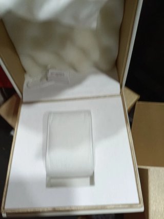 Caja Reloj Versace Blanca y Dorada