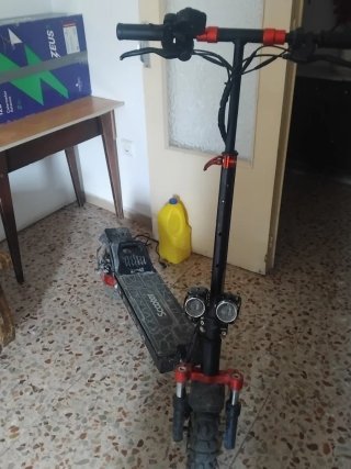iScooter Patinete Eléctrico Negro Lorca