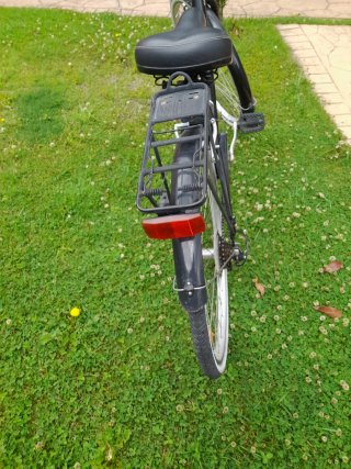 Bicicleta urbana negra