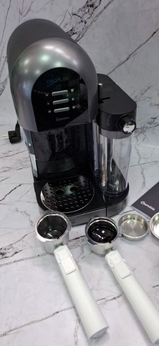 Cafetera Cecotec power instant-ccino 20 chip nera
