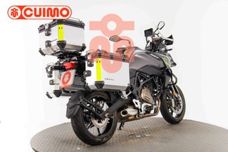 QJ MOTOR SRT 700 X