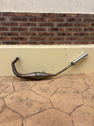 Tubo de escape Metrakit 70-80cc