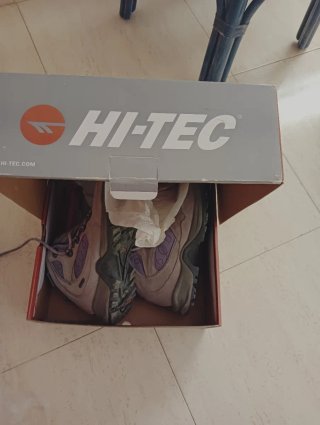Botas de montaña Hi-Tec beige y morado