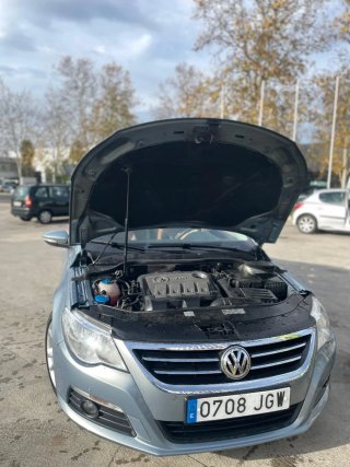 Volkswagen Passat CC 2011