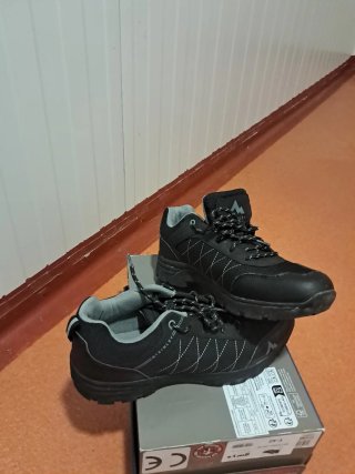 Zapatillas senderismo McKinley talla 42muy ligeras