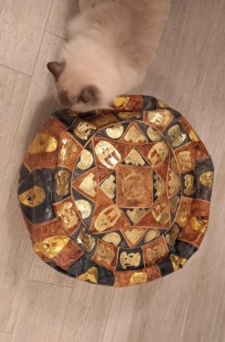 Puff de piel nuevo