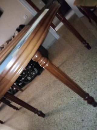 Mesa de comedor cerrada 1'47 abierta 2'15 ancho 88
