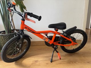 Bicicleta infantil Decathlon 16 naranja
