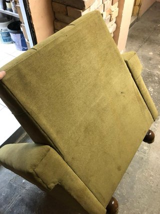 Offro due poltrone vintage