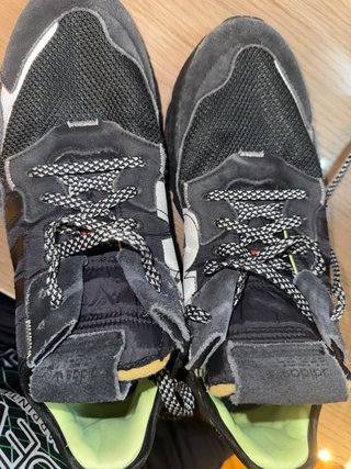 Zapatillas Adidas Negras y Plateadas