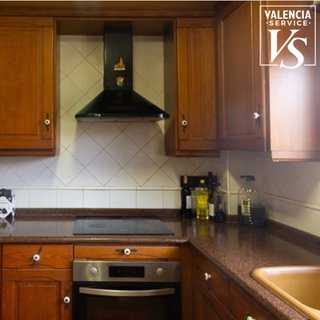 VS 0891 – CHALET CON PISCINA Y JARDÍN EN NÁQUERA