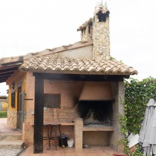 VS 0891 – CHALET CON PISCINA Y JARDÍN EN NÁQUERA
