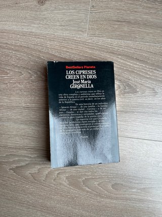 Los cipreses creen en Dios  ll José María Hironel