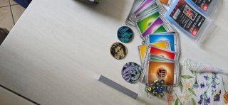 Lotto Pokémon ETB Carte Accessori