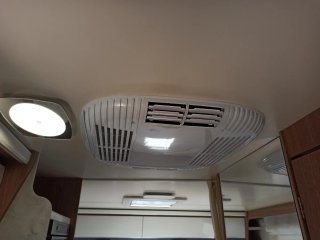 Alquilo autocaravana perfilada totalmente equipada