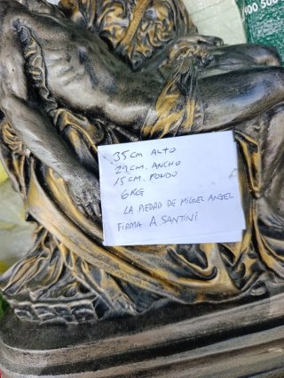 Figura La Piedad Escayola