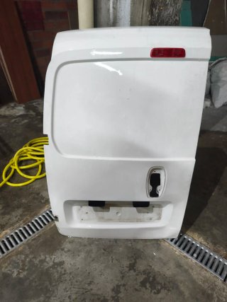 Puerta Peugeot Bipper