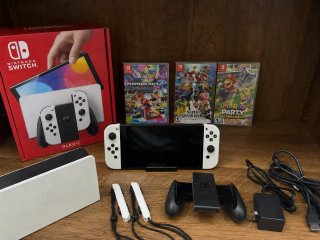 Nintendo Switch OLED Blanca + Juegos