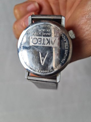 Reloj Akteo Besançon Francia
