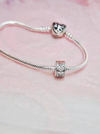 Pulsera Pandora 17 cm + Charm Cierre Seguridad