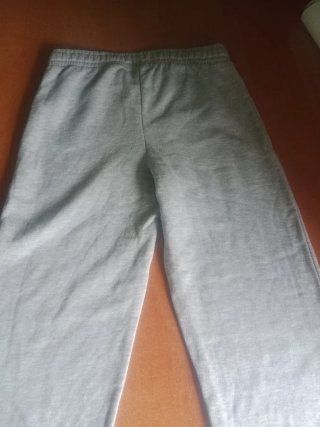 Pantalón de chándal gris