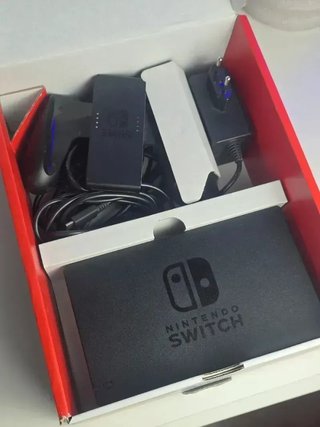Nintendo Switch Neon Completa Azul y Rojo