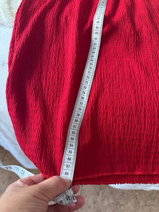 Conjunto chaleco y falda rojo