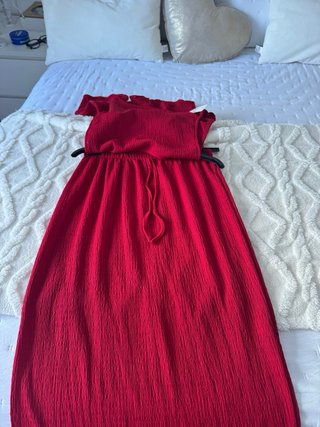 Conjunto chaleco y falda rojo